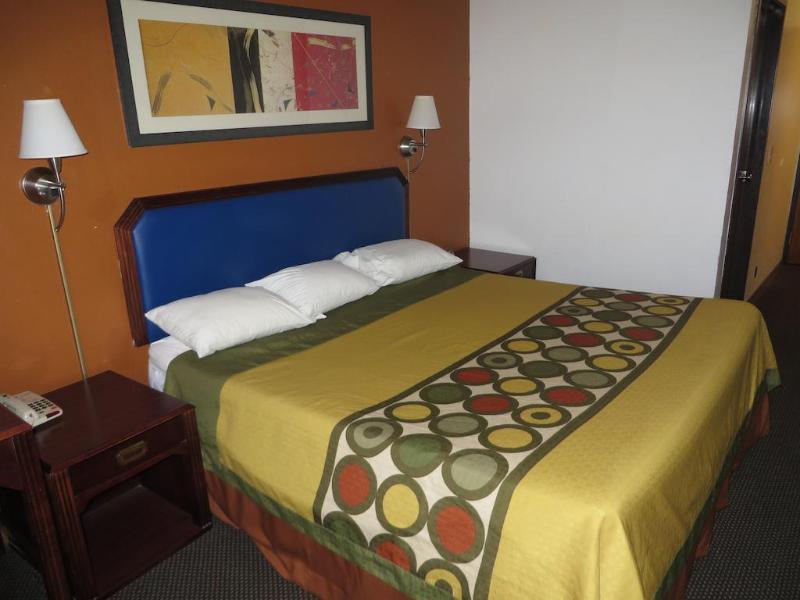 Super 8 By Wyndham Dixon Motel Luaran gambar